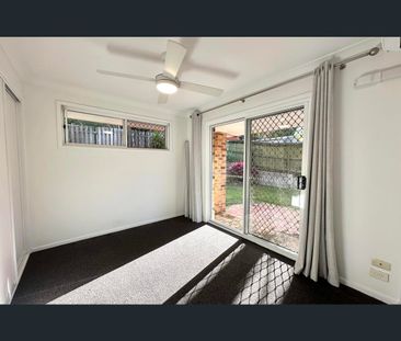6 Wadkins Court, Parkwood, Qld 4214 - Photo 4
