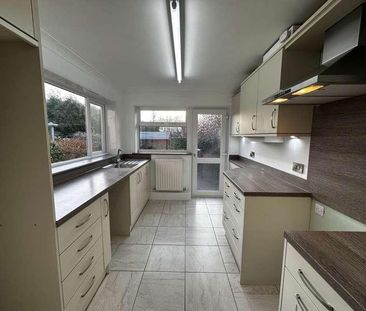 Ashtree Avenue, Grimsby, DN34 - Photo 1