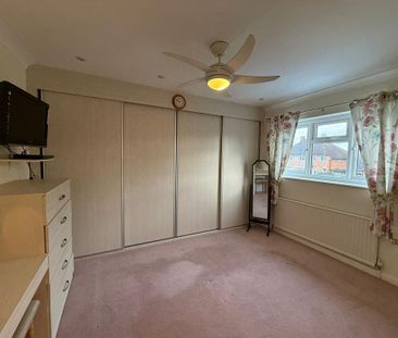 3 bedroom semi-detached house to rent - Photo 4