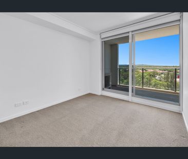 Modern Robina Apartment with Pool, Gym & Secure Parking - Photo 4