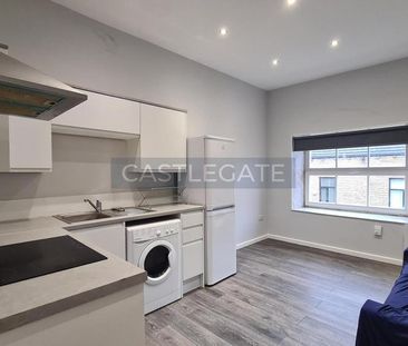 1 bedroom ground floor flat to rent - Photo 2