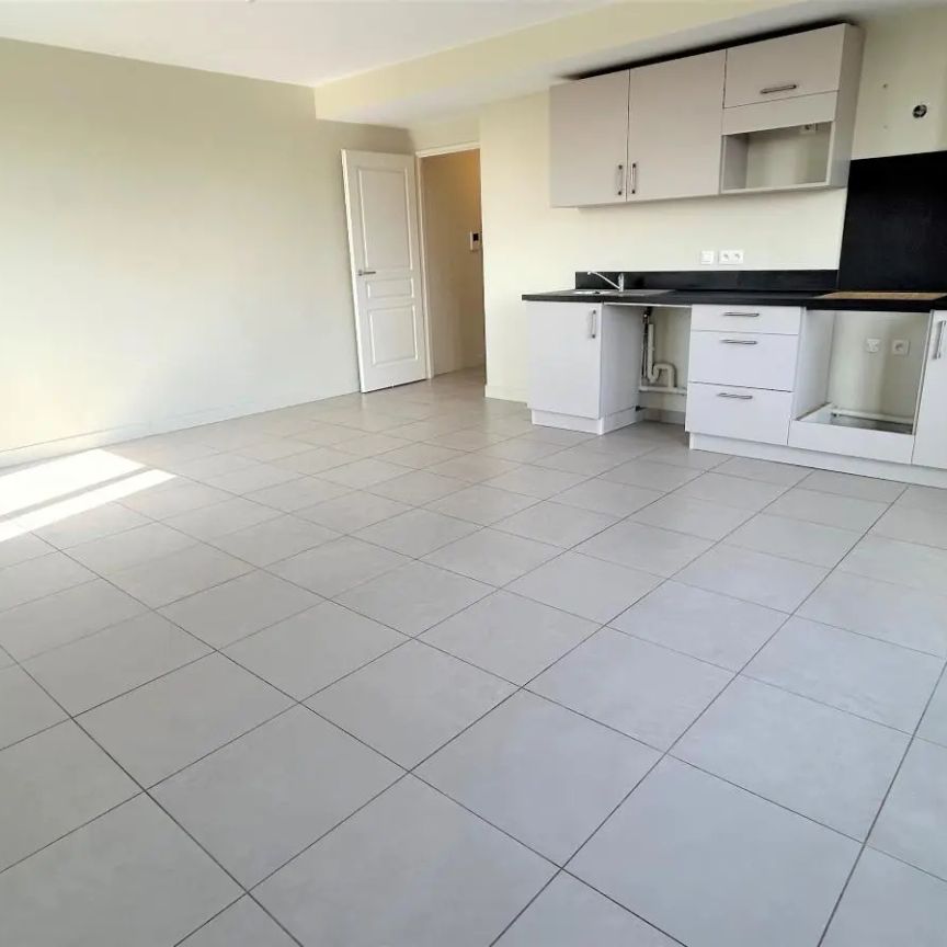 Appartement à louer 3 pièces 61.45m² - Photo 1