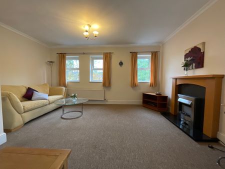 1 bedroom Apartment to let - Photo 4