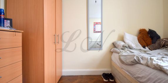 Tottenham Court Road, Fitzrovia, W1T - Photo 2