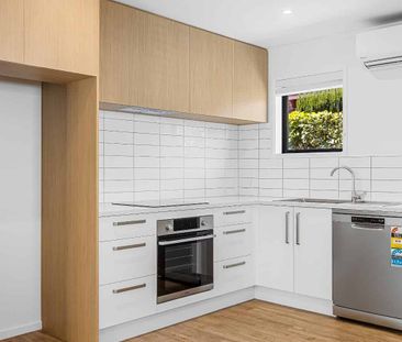 Apartment Living on Fitzgerald!! - Photo 3