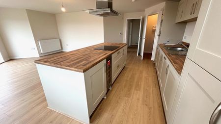 2 bedroom apartment to rent - Photo 2