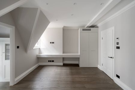 Young Street - Photo 3