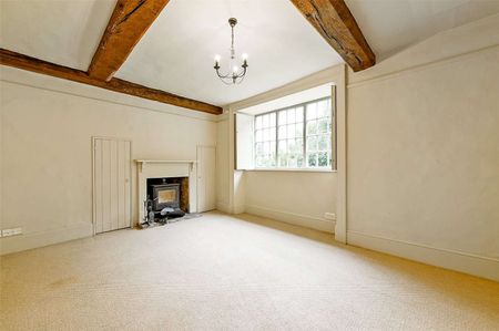 A charming Grade II Listed house - Photo 2