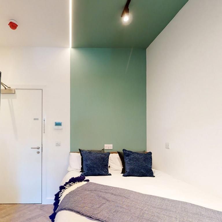 Studio to rent - Photo 1