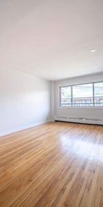 🟢UN MOIS GRATUIT*🟢 🏡 1 chambre lumineuse |1 350 $/mois - Photo 3