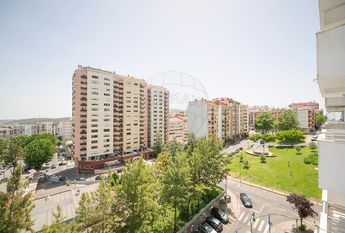 Apartamento T4 em Lisboa