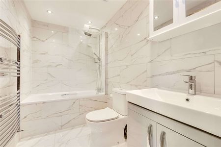 Modern two bedroom flat with private roof terrace. - Photo 4