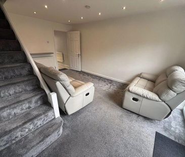 2 bedroom terraced house to rent - Photo 3