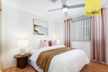 Stunning Four Bedroom Family Home in the Heart of Merrylands - Photo 5