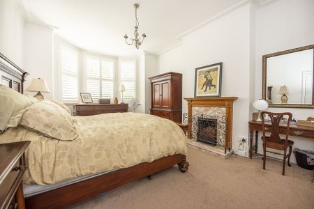 6 bedroom semi-detached house to rent - Photo 4