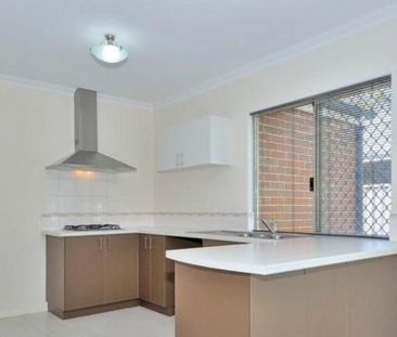 Modern Family Home- Spacious & Low-Maintenance - Photo 5