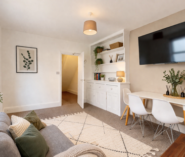 6 bedroom house to rent - Photo 1