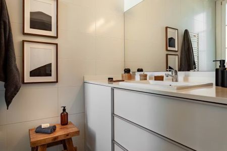 Carrer de Villarroel, Barcelona, Catalonia 08011 - Photo 4