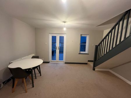 New Square, Wells, South Horrington Village - Photo 2