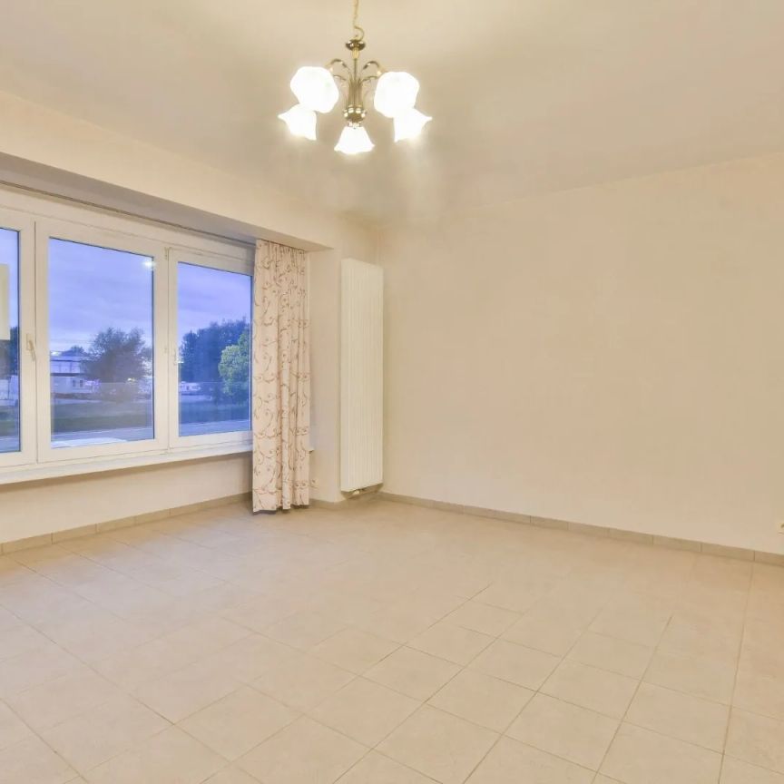 Lichtrijk twee slaapkamer appartement te huur in Oostende - Foto 1