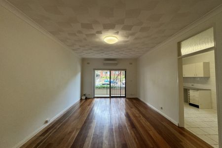 1/51-53 Noble Street, Allawah. - Photo 4