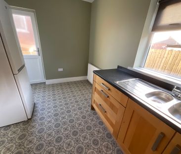 2 Dhu Varren Crescent, Belfast , BT13 3FL - Photo 5