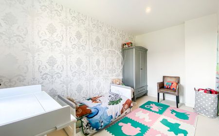 Ottley Drive, London, SE3 9FT - Photo 5