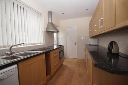 Mavis Grove, Rhiwbina, Cardiff - Photo 3