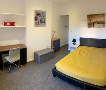 5 bedroom terraced house to rent - Photo 5