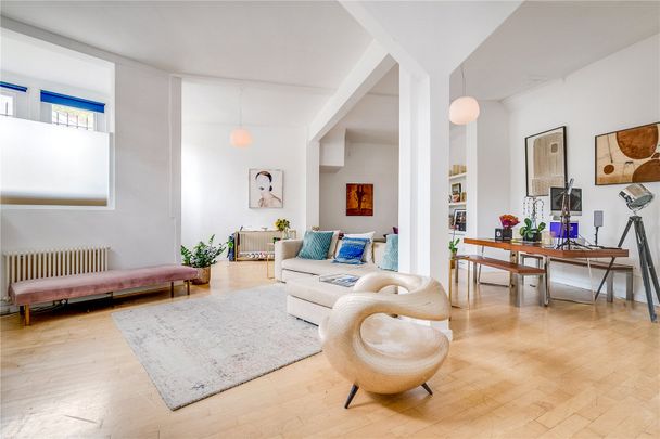 Scampston Mews, North Kensington, W10, London - Photo 1