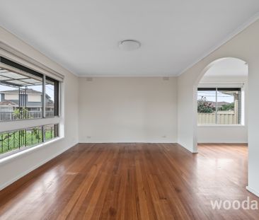 Neat & Spacious Home in Prime Location - Photo 6