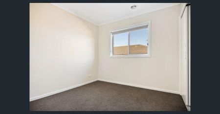 STYLISH HOME IN BALLARAT HIGH SCHOOL CATCHMENT!! - Photo 5