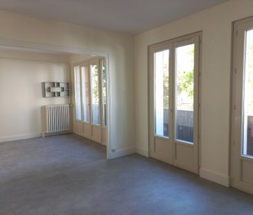 Location Appartement 2 pièces 51m² VICHY 03200 - Photo 2
