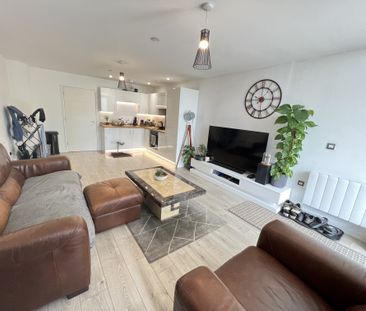 Edinburgh Gate, Harlow - Photo 3