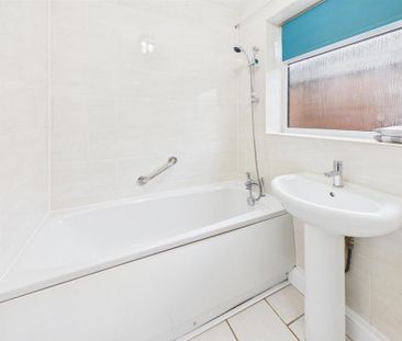 2 bedroom bungalow to rent - Photo 6