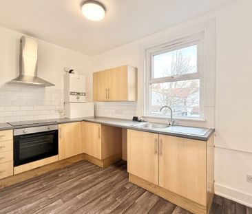 2 bed Flat Oban Road, Southend-on-Sea, SS2 - Photo 3