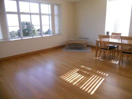 The Headlands, Hayes Road, Sully, Penarth, CF64 - Photo 1