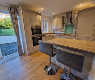 3 bedroom semi-detached house to rent - Photo 3