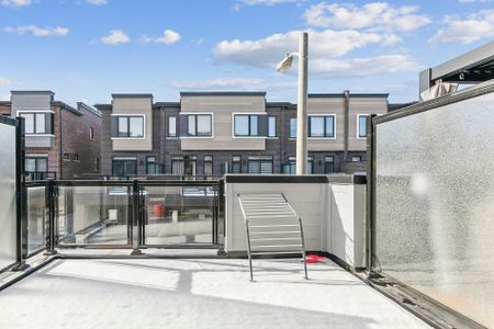 For Lease - 65 Akil Thomas Gardens, Toronto, Ontario - Photo 4