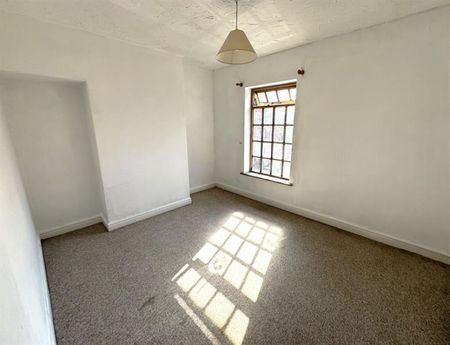 2 Bedroom Terraced Available Arranging tenancy - Photo 5