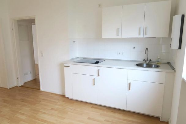 EBK, Balkon, Duschbad, frisch RENOVIERT - ab ca. 01.04. - ERDGESCHOSS - nahe Gartenschau KL WEST - Photo 1