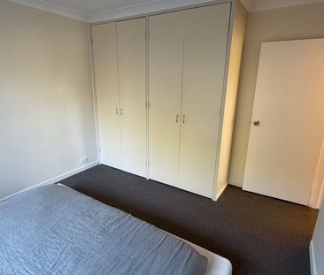 BIG, BOLD, PLUS ADDITIONAL STUDY & A LOCK-UP GARAGE! - Photo 5