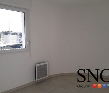 T3 AVEC TERRASSE ET DEUX PARKINGS - Photo 5