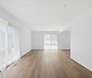 Versatile Family Home with Multiple Living Zones - Photo 3