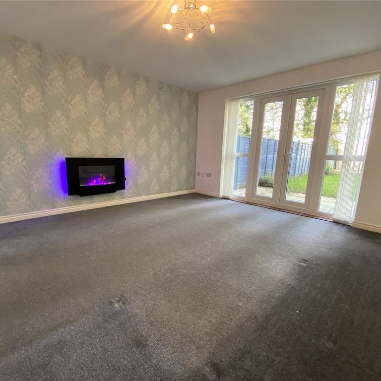 4 bedroom terraced house to rent - Photo 1