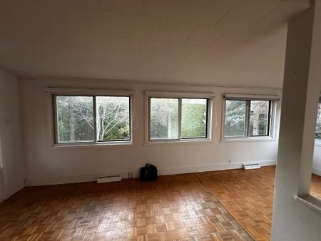 1219 40e Avenue, Laval (Fabreville), QC H7R - Photo 3