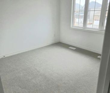 18 BRADDEN CRESCENT - Photo 3