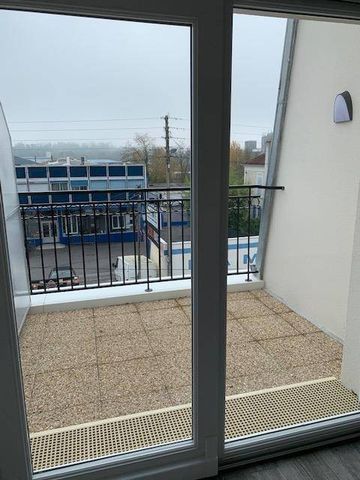 Location Appartement 3 pièces 64m² VILLENOY 77124 - Photo 4