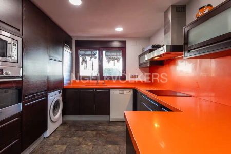 Casa o chalet de alquiler en Carrer 232, La Cañada - Photo 4