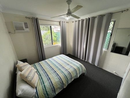 Thuringowa Central - Photo 2